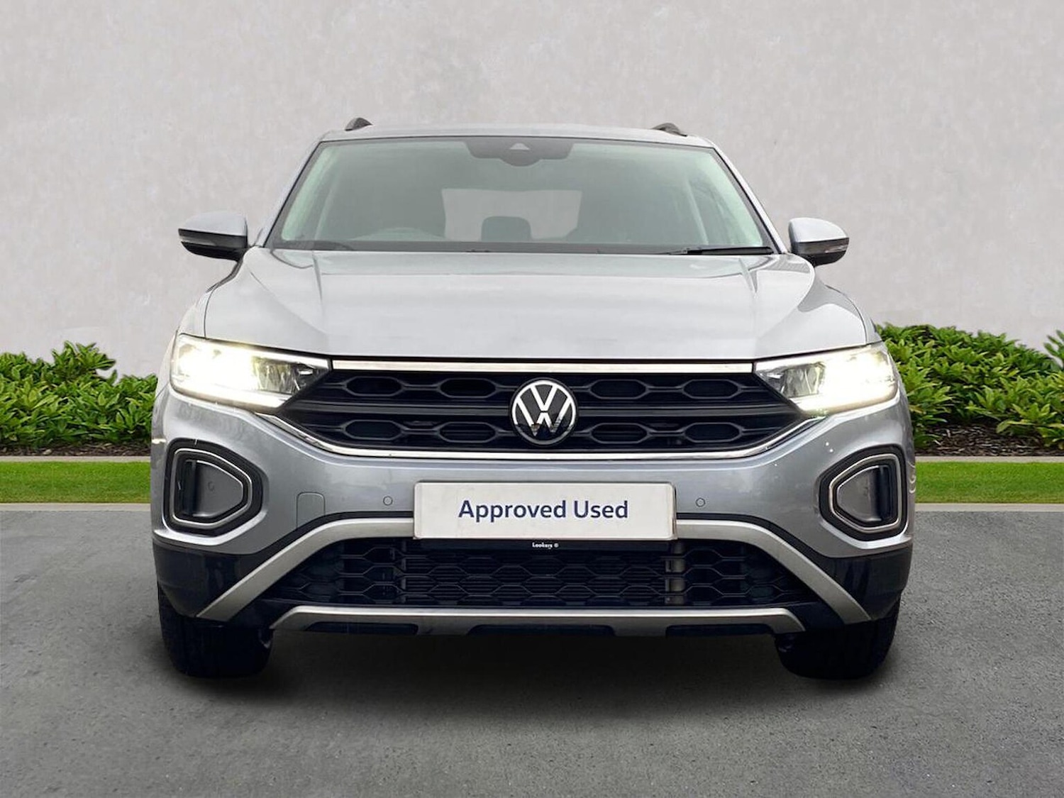 Used Volkswagen T-Roc 2025 for sale - 77916103: Photo 5