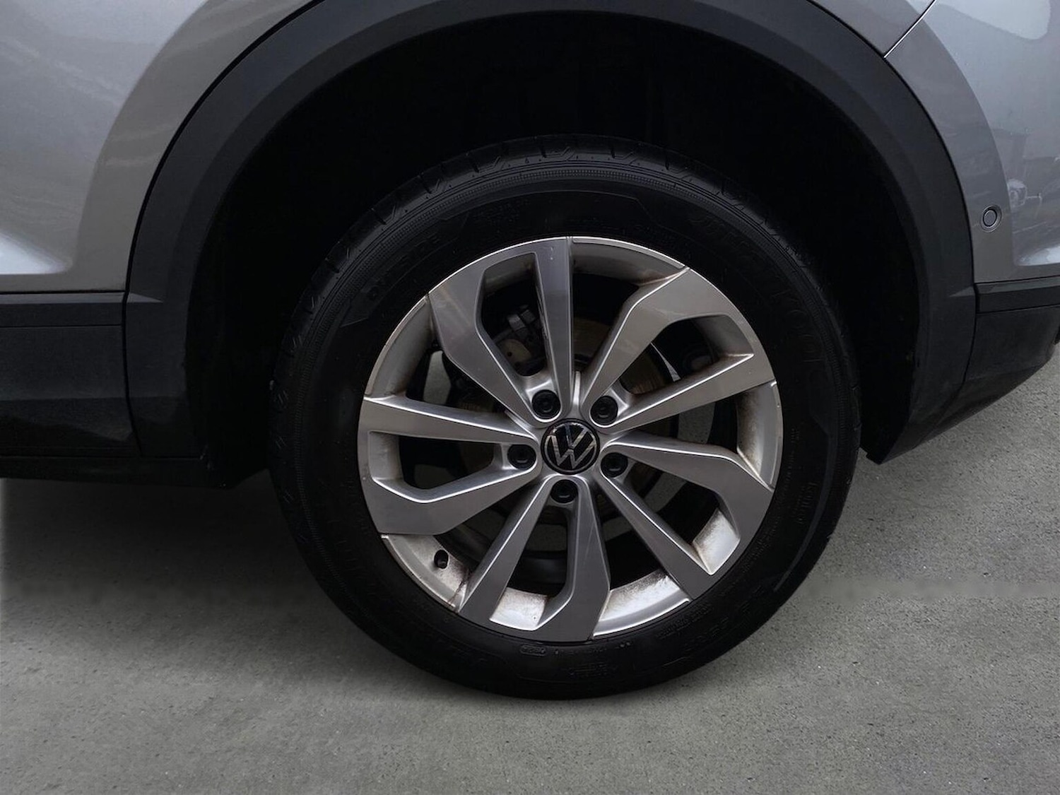 Used Volkswagen T-Roc 2025 for sale - 77916103: Photo 6