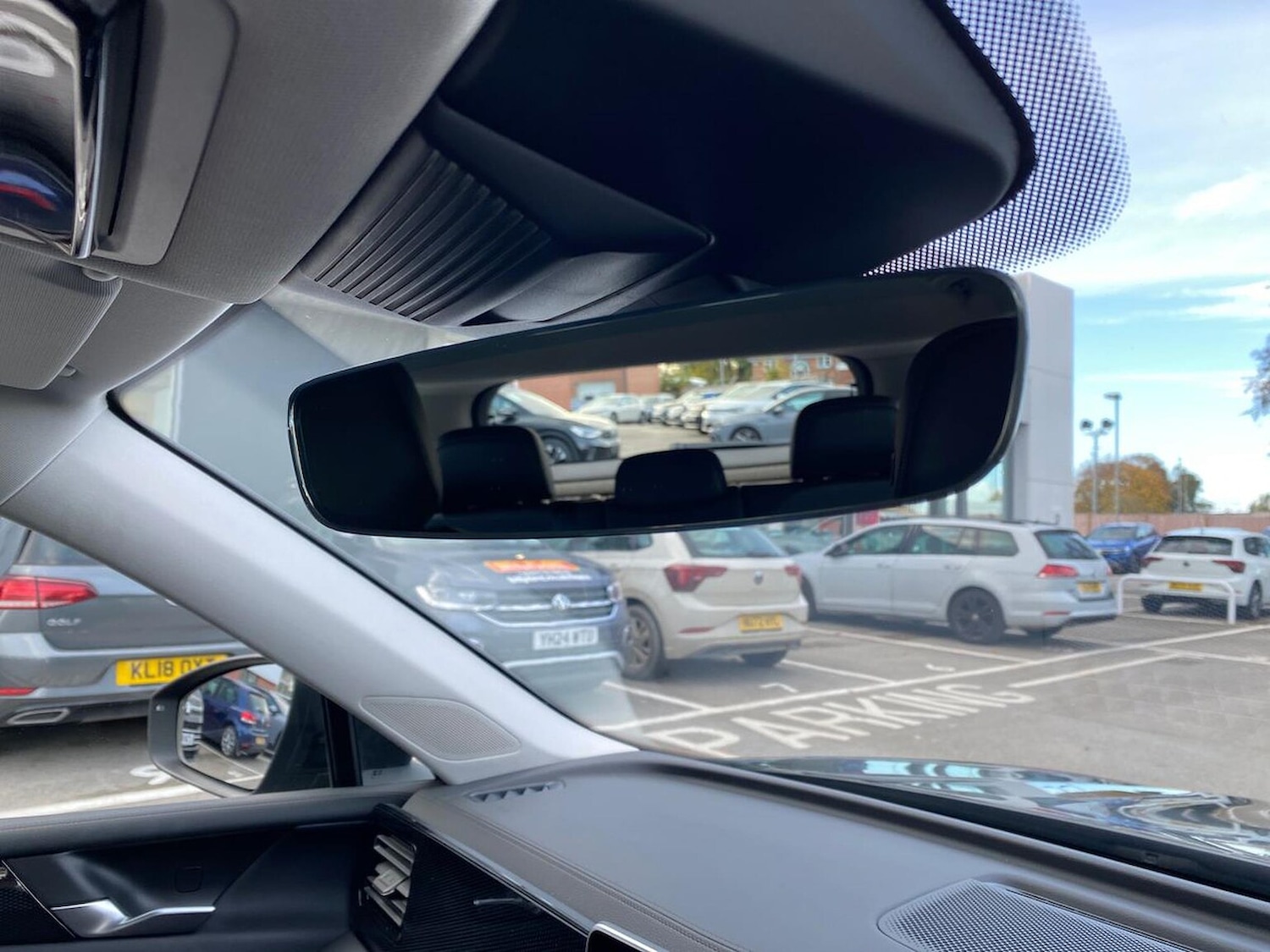 Used Volkswagen Tiguan 2024 for sale - 76407401: Photo 15