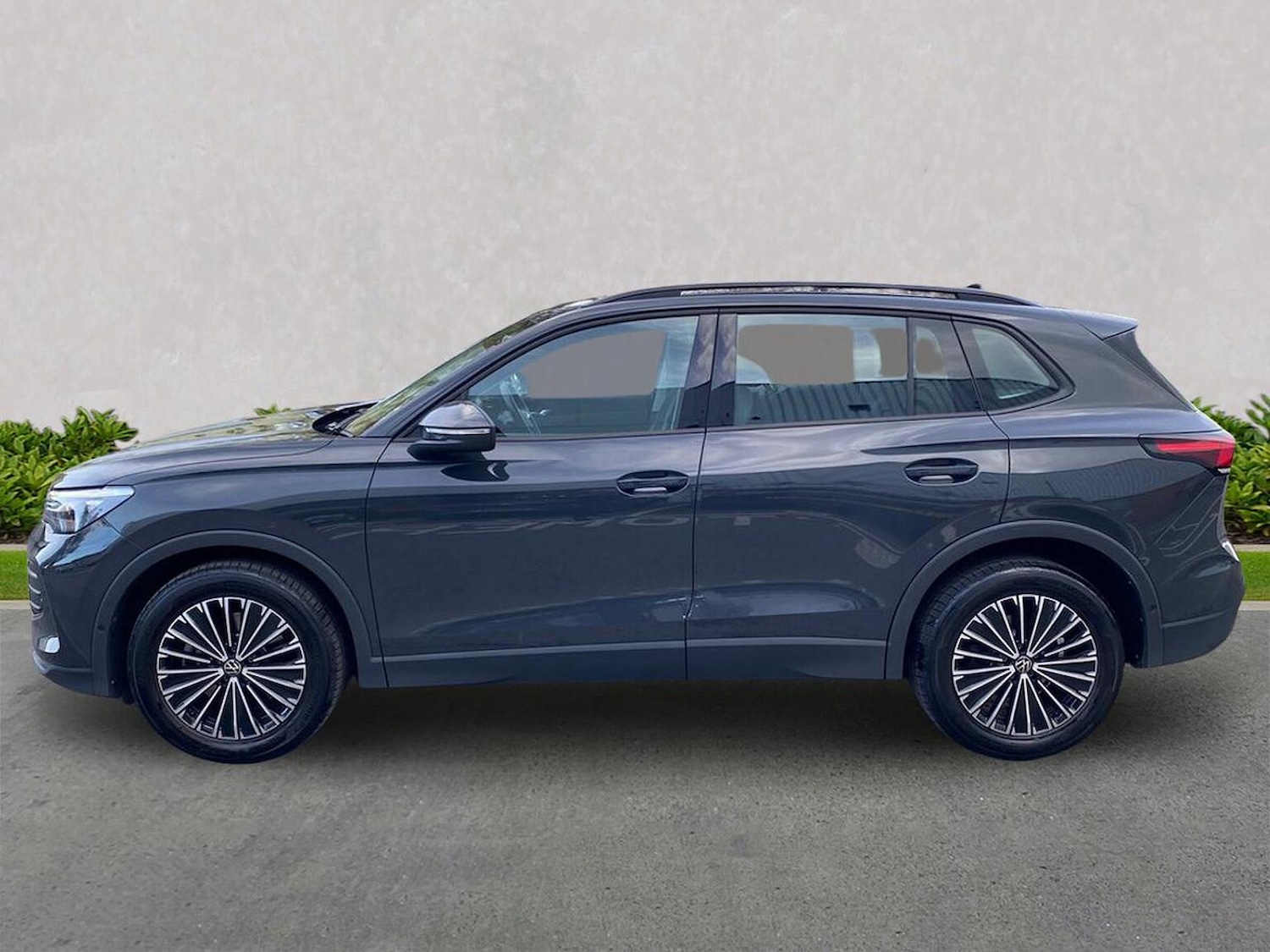 Used Volkswagen Tiguan 2024 for sale - 76407401: Photo 20