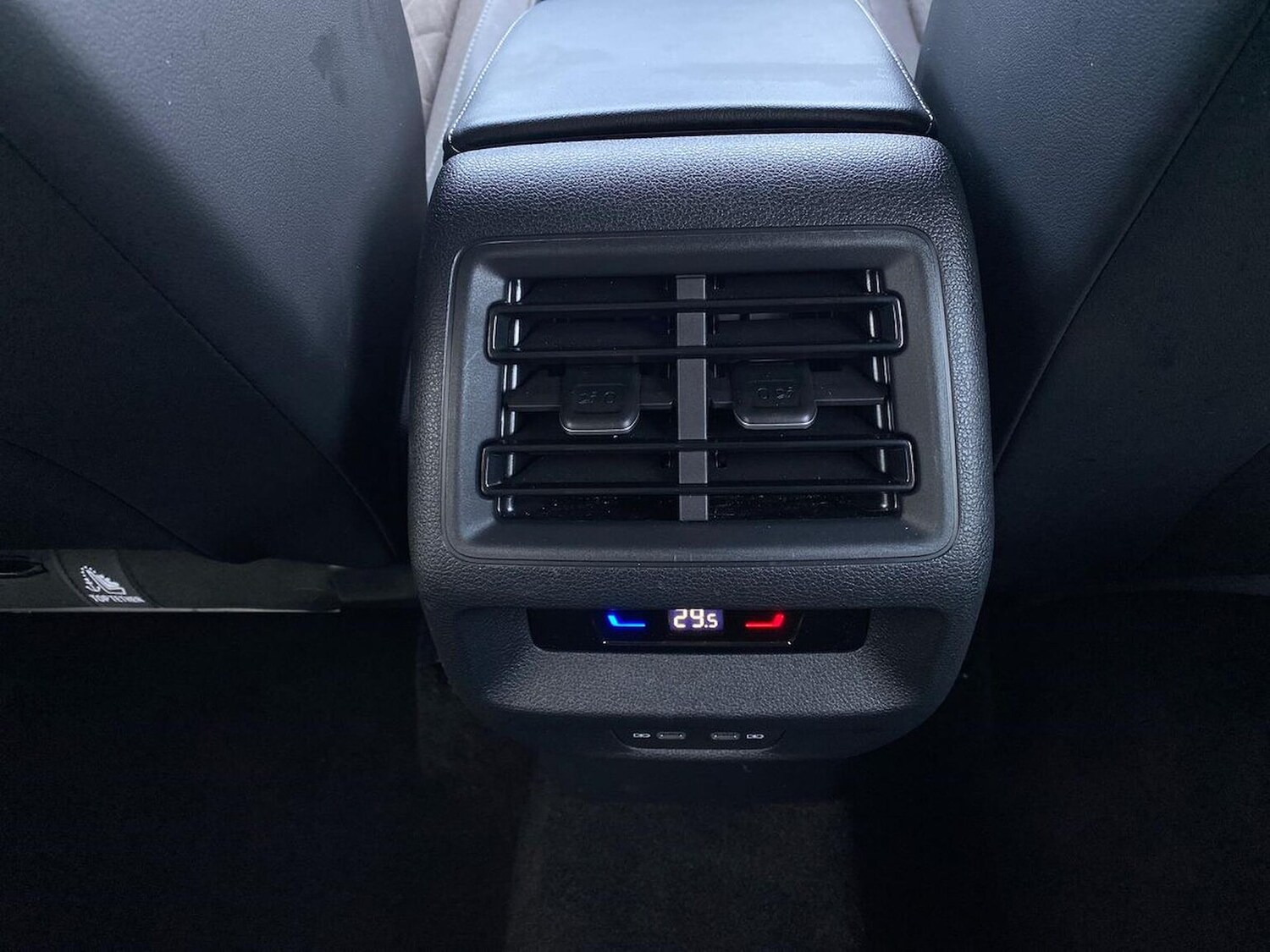 Used Volkswagen Tiguan 2024 for sale - 76407401: Photo 37