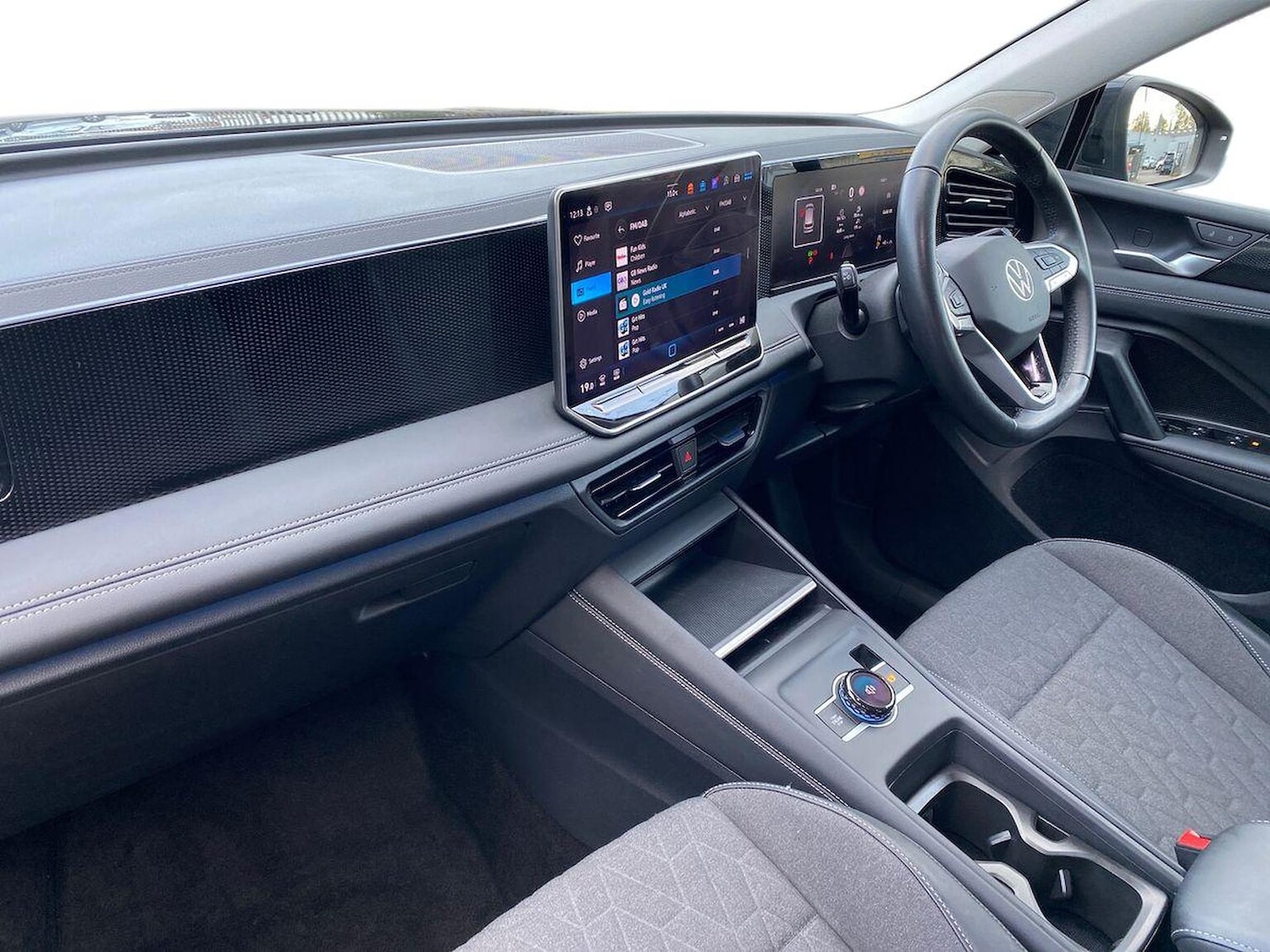 Used Volkswagen Tiguan 2024 for sale - 76407401: Photo 8