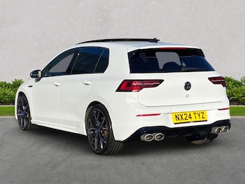 Used Volkswagen Golf 2024 for sale - 76531407: Photo