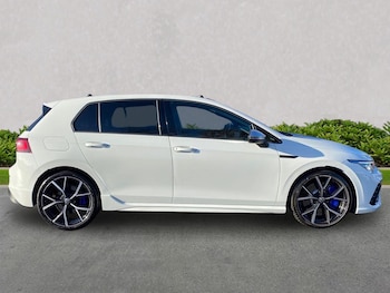 Used Volkswagen Golf 2024 for sale - 76531407: Photo