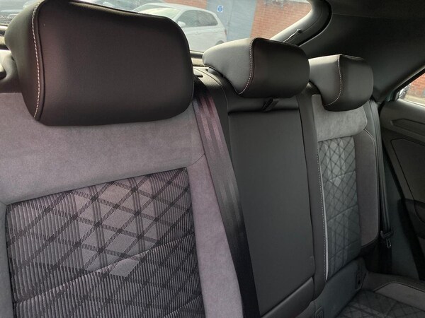 Used Volkswagen T-Roc 2023 for sale - 76207449: Photo 16