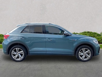 Used Volkswagen T-Roc 2023 for sale - 76207449: Photo 3