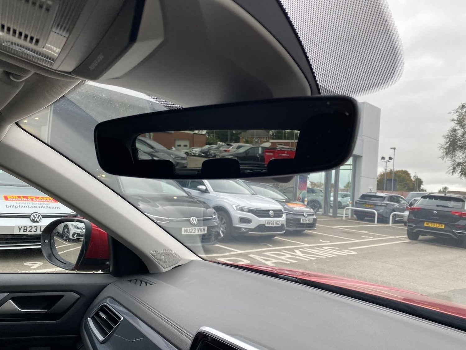 Used Volkswagen T-Roc 2022 for sale - 76198497: Photo 14