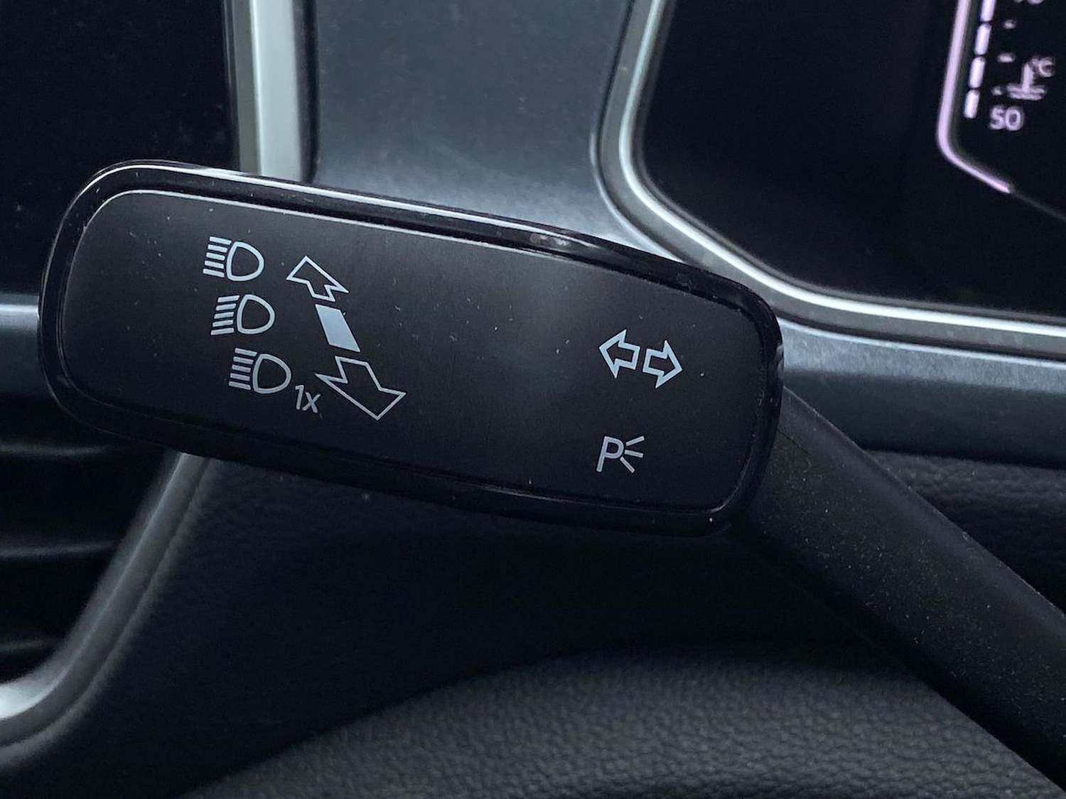 Used Volkswagen T-Roc 2022 for sale - 76198497: Photo 28