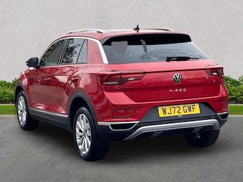 Used Volkswagen T-Roc 2022 for sale - 76198497: Photo 2