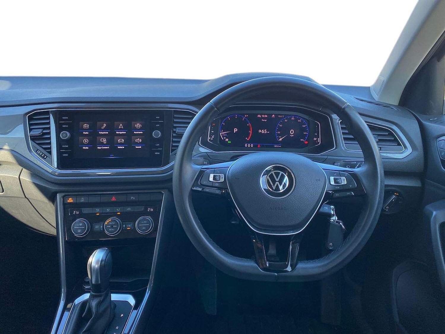 Used Volkswagen T-Roc 2021 for sale - 76383333: Photo 10