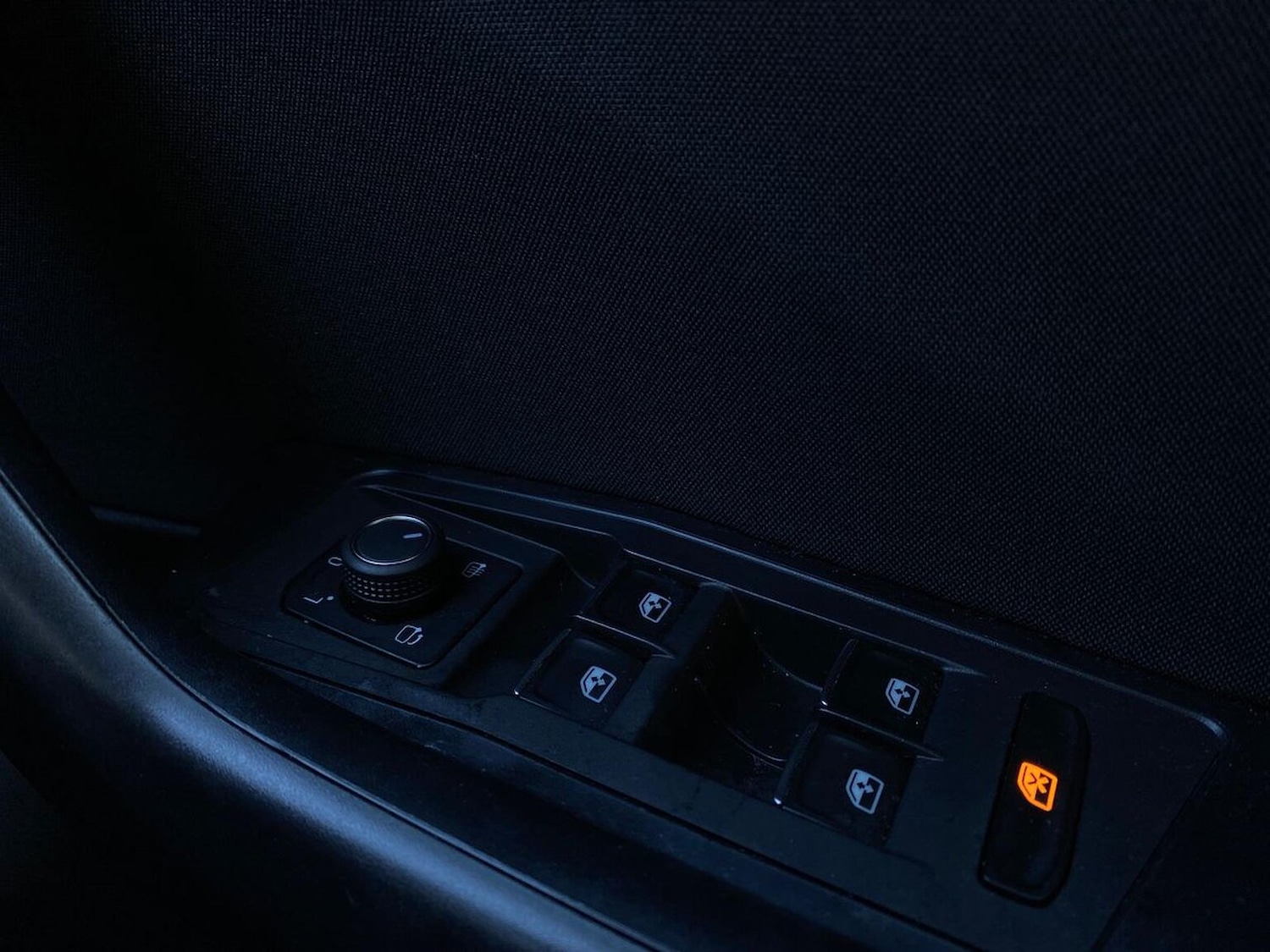 Used Volkswagen T-Roc 2021 for sale - 76383333: Photo 22