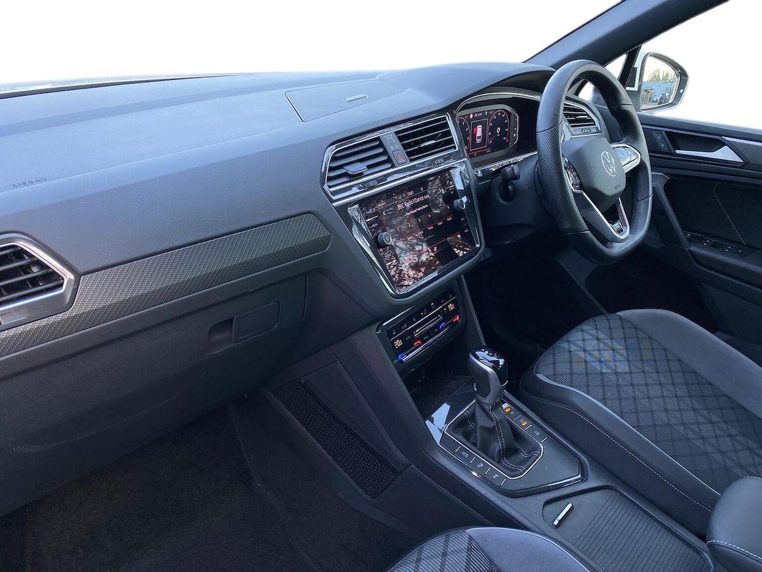 Used Volkswagen Tiguan 2022 for sale - 76407406: Photo 8