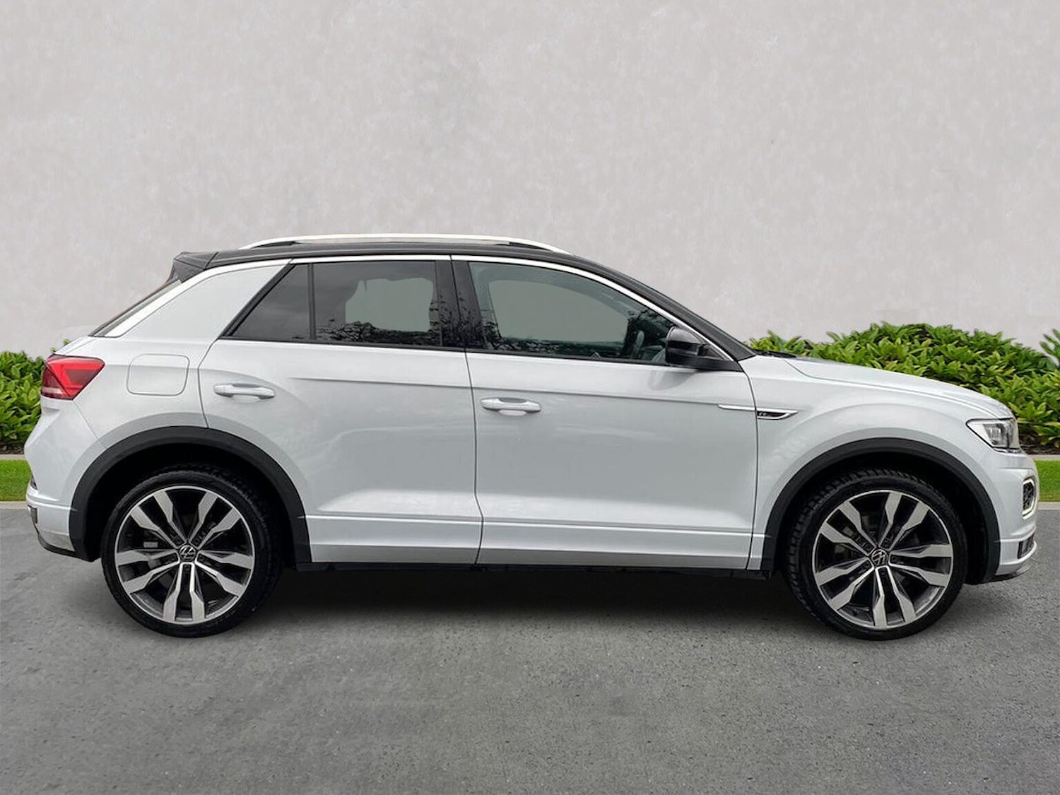 Used Volkswagen T-Roc 2021 for sale - 76281137: Photo 4