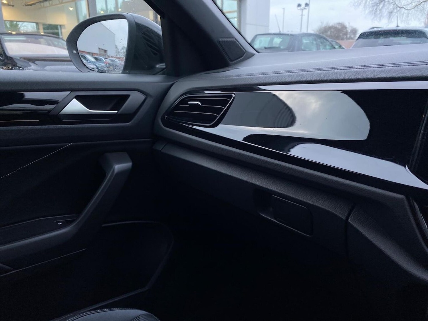 Used Volkswagen T-Roc 2022 for sale - 77024216: Photo 27