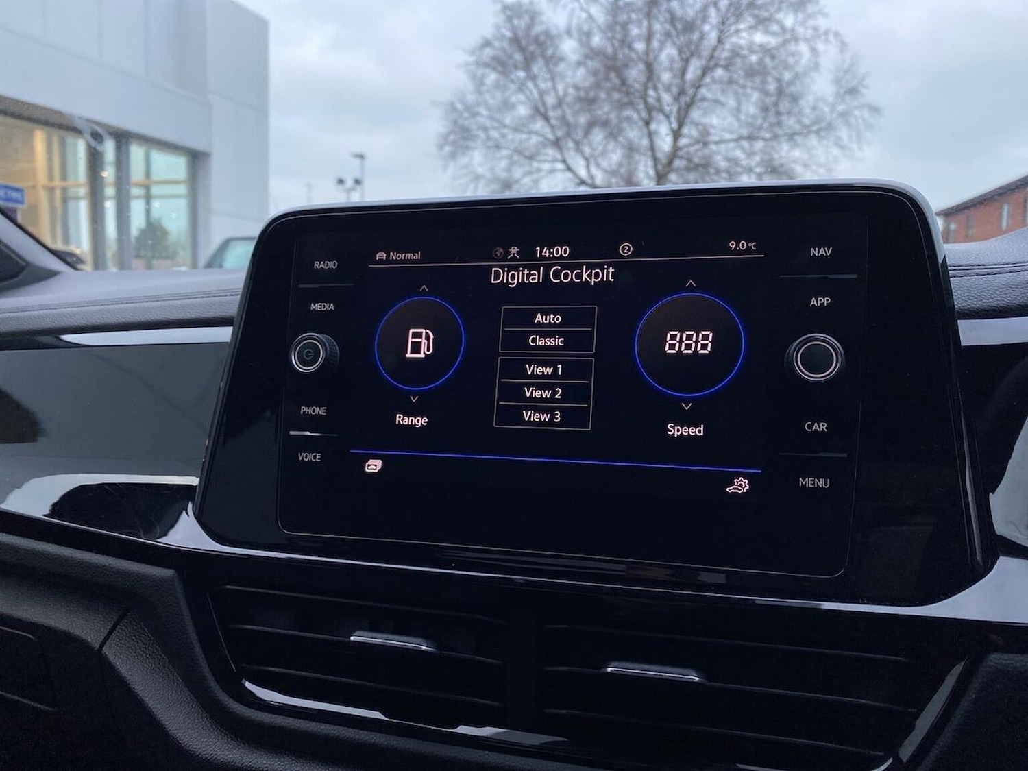 Used Volkswagen T-Roc 2022 for sale - 77024216: Photo 37