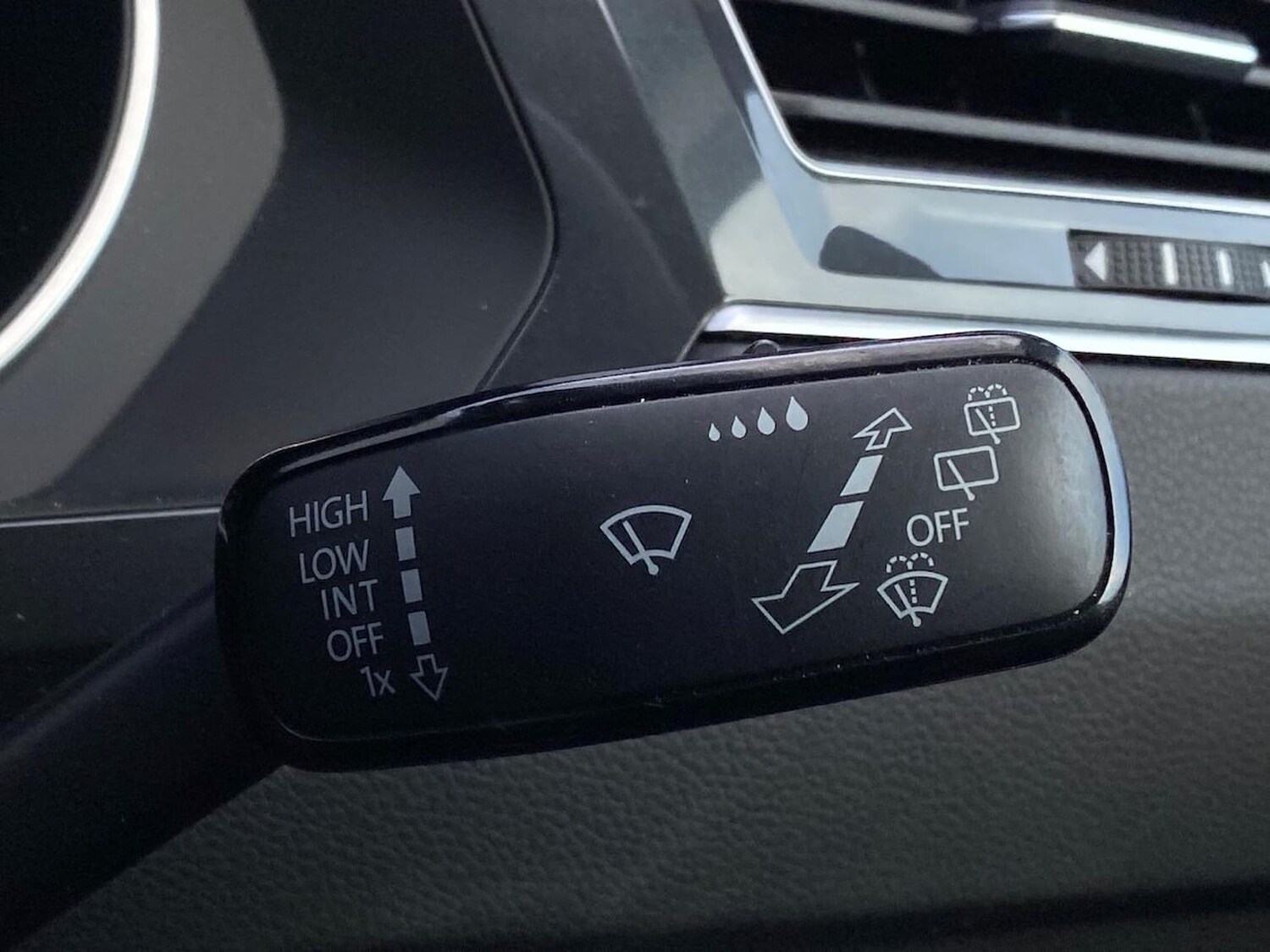 Used Volkswagen Tiguan 2020 for sale - 76628204: Photo 27