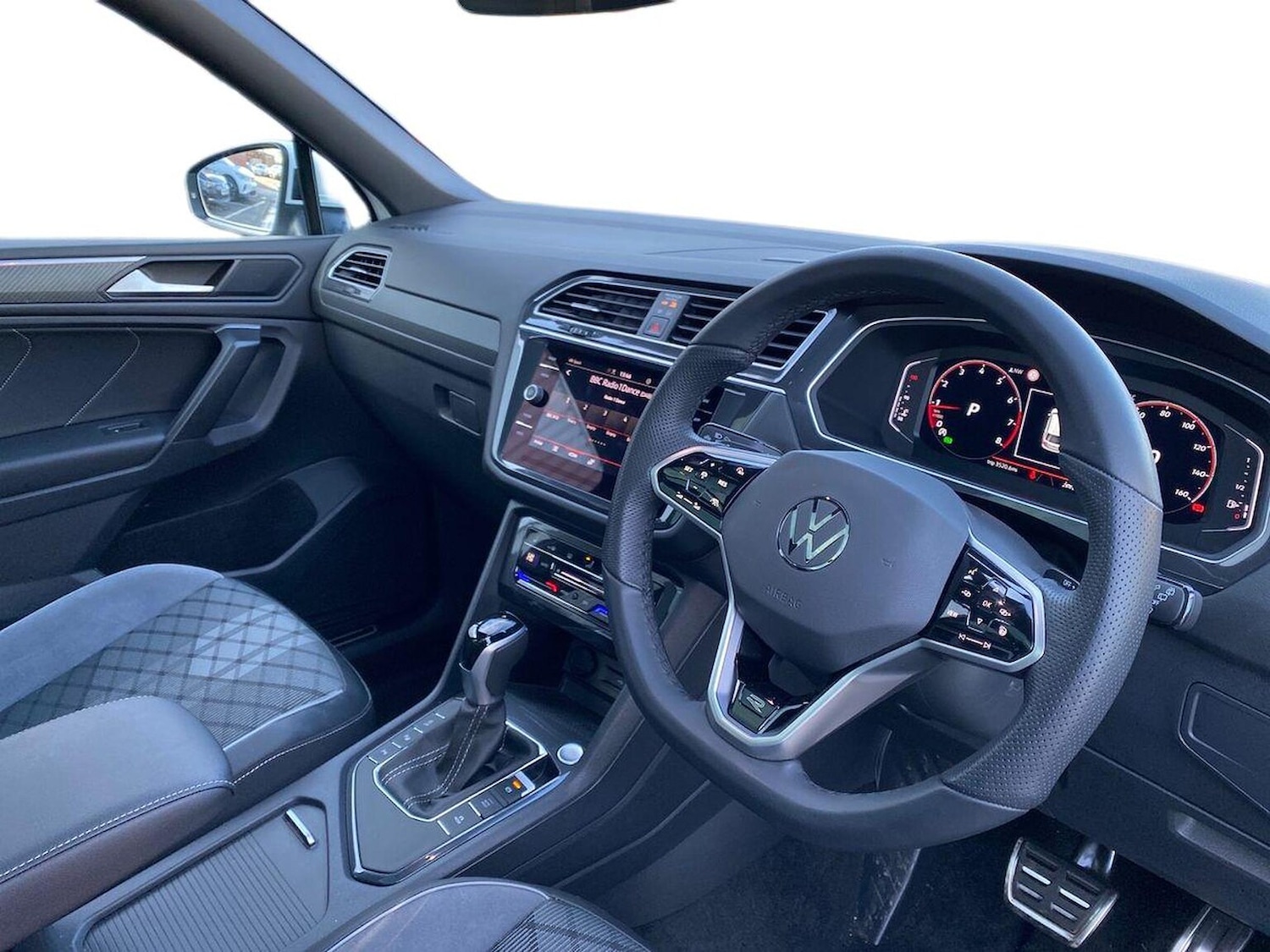 Used Volkswagen Tiguan Allspace 2024 for sale - 76663008: Photo 16