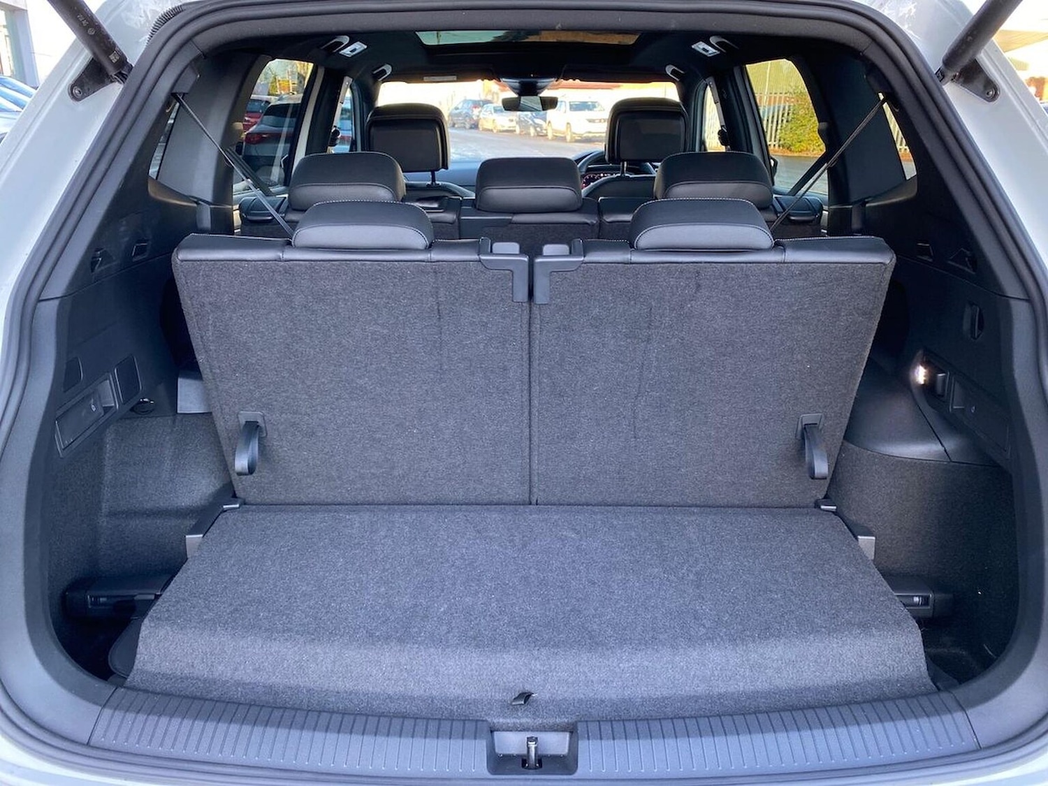 Used Volkswagen Tiguan Allspace 2024 for sale - 76663008: Photo 18