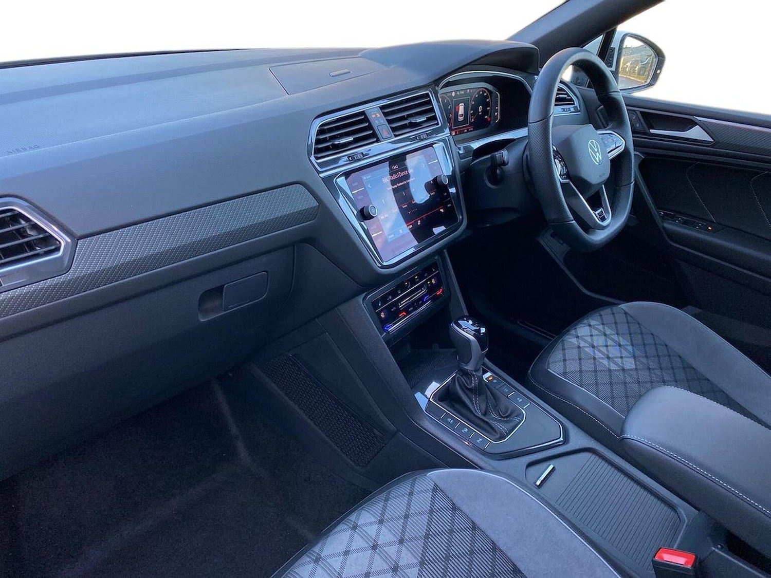 Used Volkswagen Tiguan Allspace 2024 for sale - 76663008: Photo 8