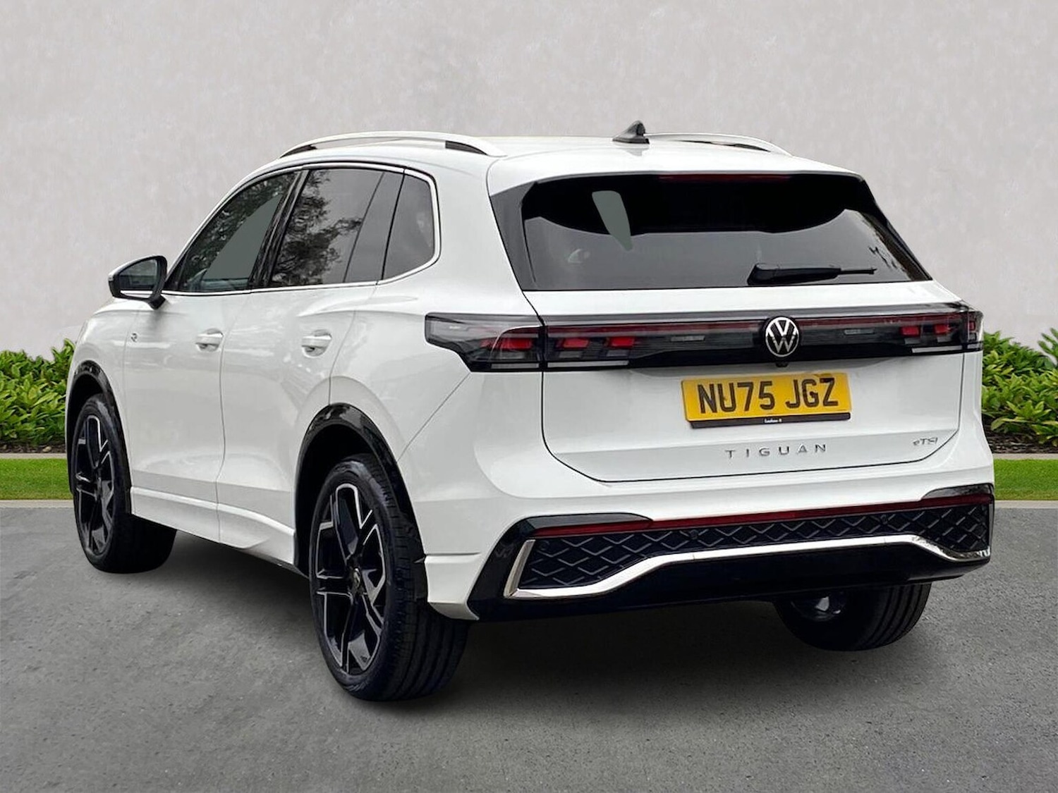 Used Volkswagen Tiguan 2025 for sale - 76305458: Photo 3