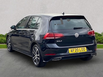 Used Volkswagen Golf 2020 for sale - 76357997: Photo