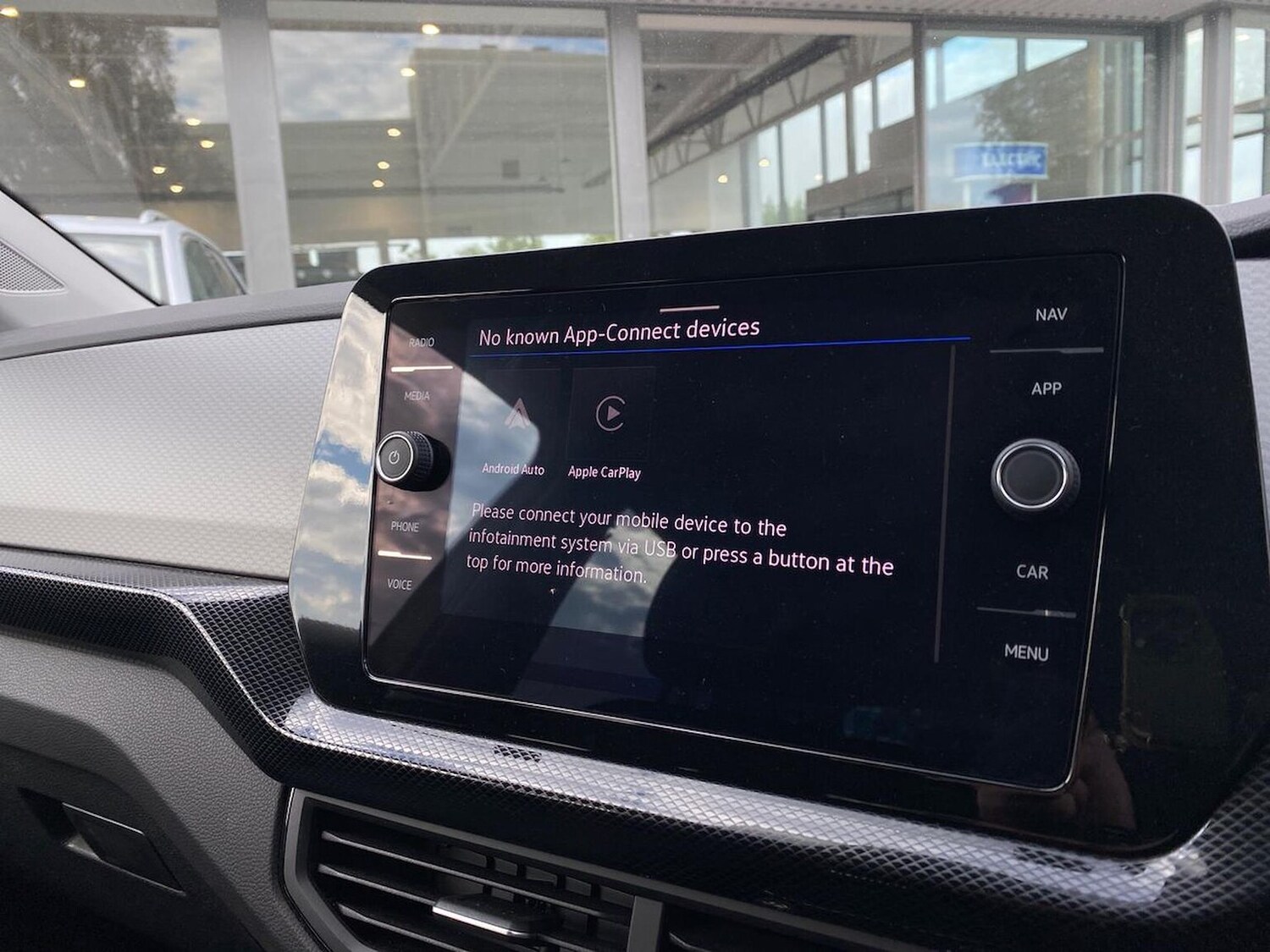 Used Volkswagen T-Cross 2025 for sale - 76142992: Photo 11