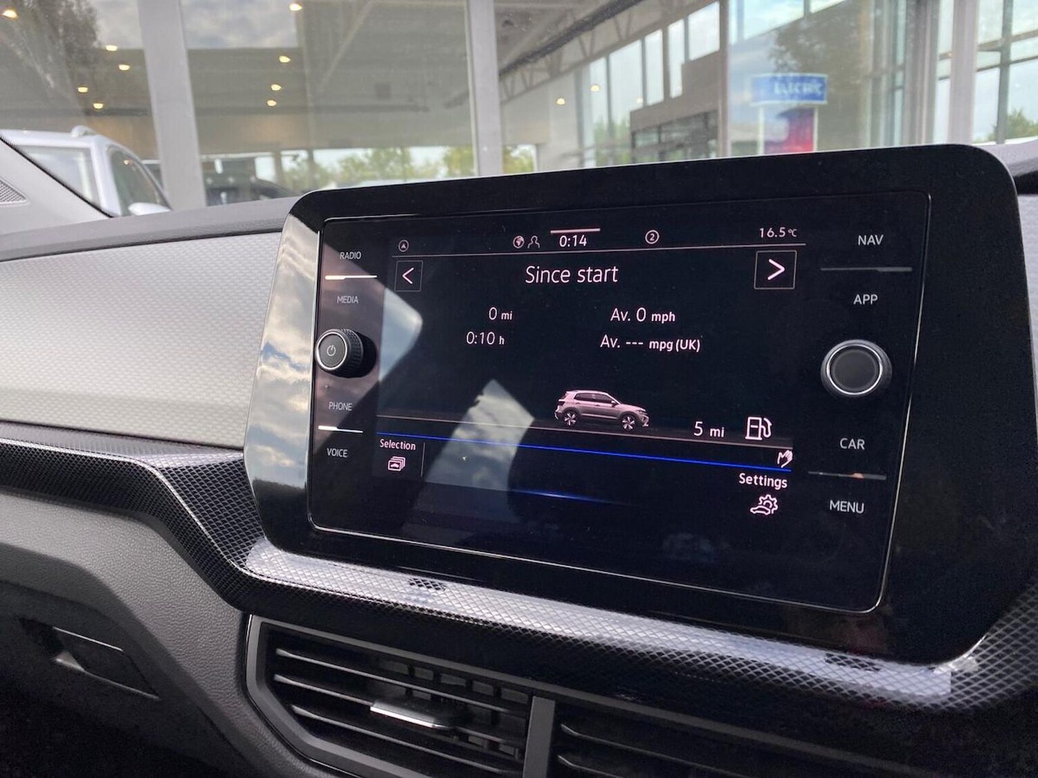 Used Volkswagen T-Cross 2025 for sale - 76142992: Photo 24