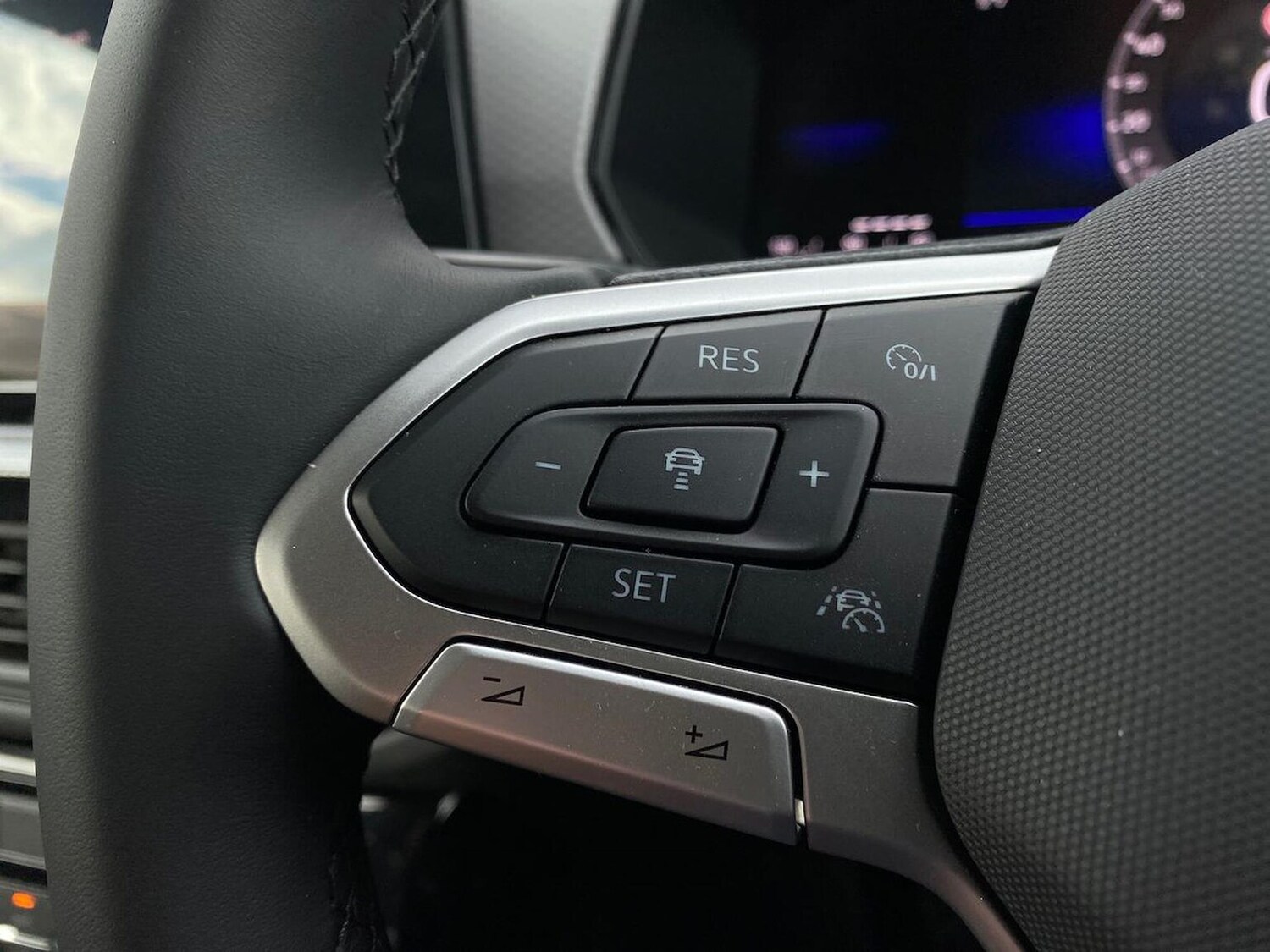 Used Volkswagen T-Cross 2025 for sale - 76142992: Photo 26