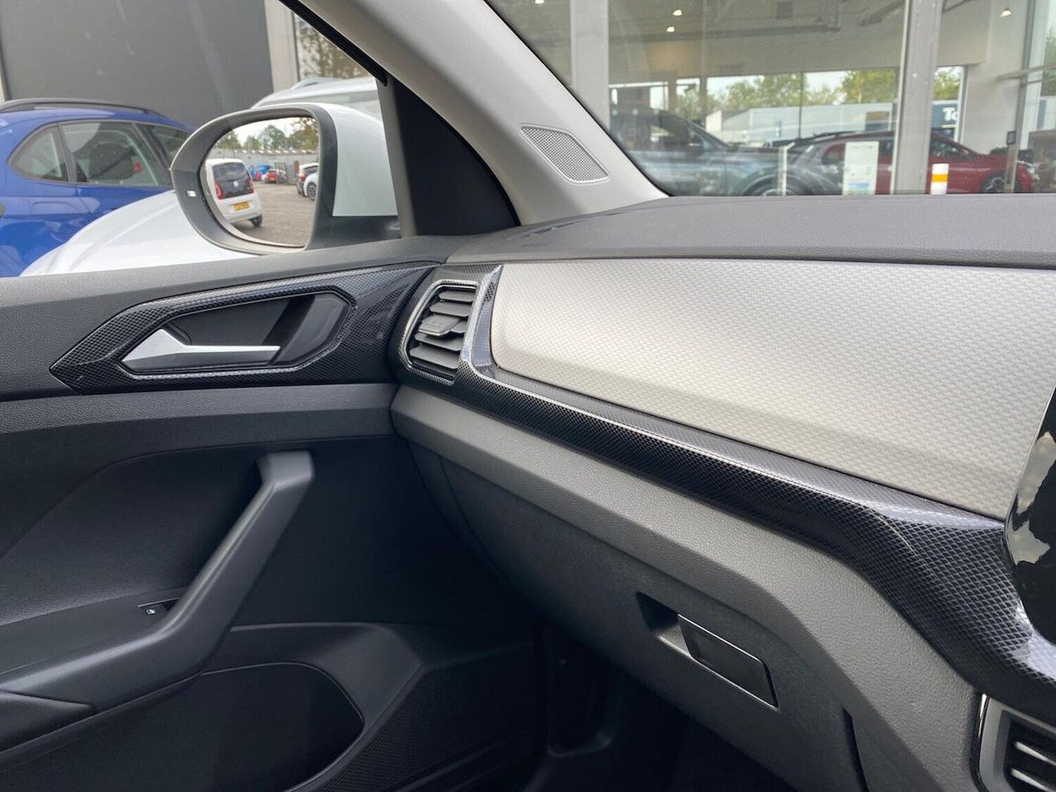 Used Volkswagen T-Cross 2025 for sale - 76142992: Photo 30