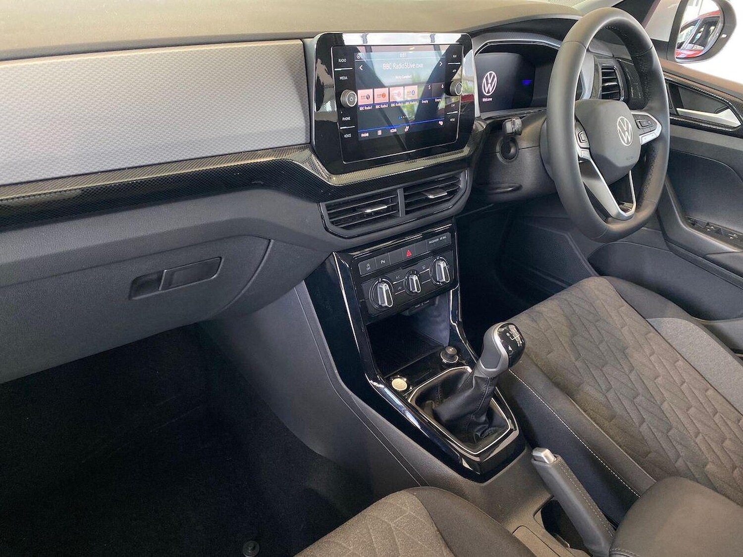 Used Volkswagen T-Cross 2025 for sale - 76142992: Photo 7