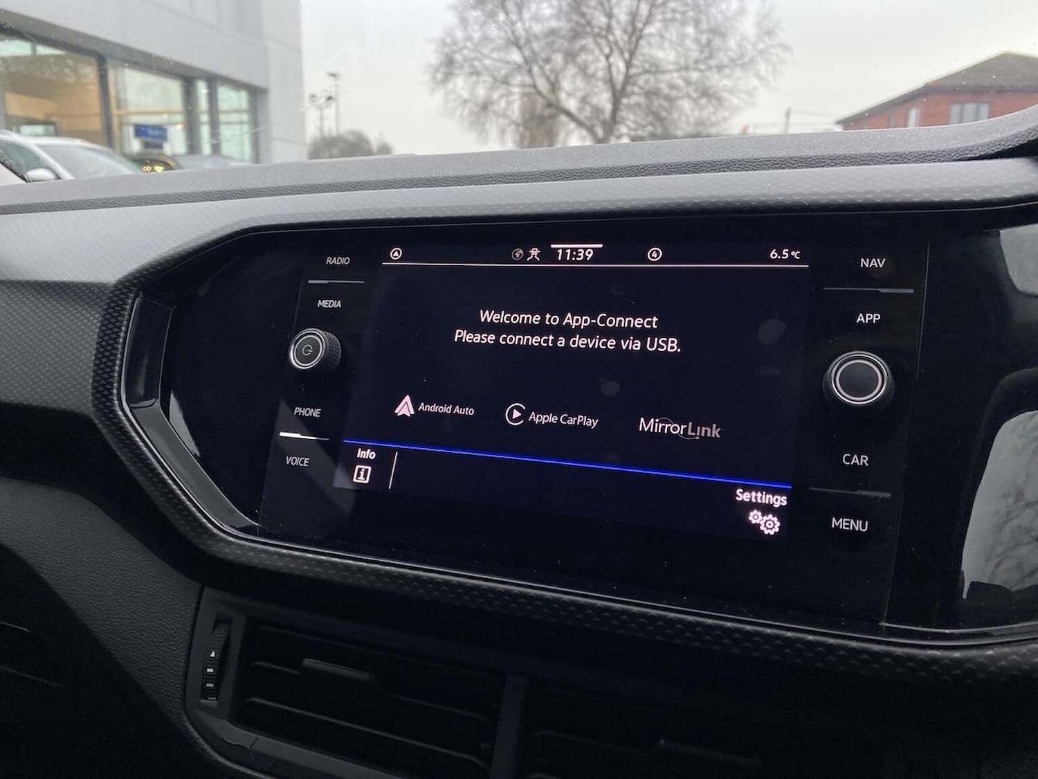 Used Volkswagen T-Cross 2022 for sale - 77555335: Photo 11