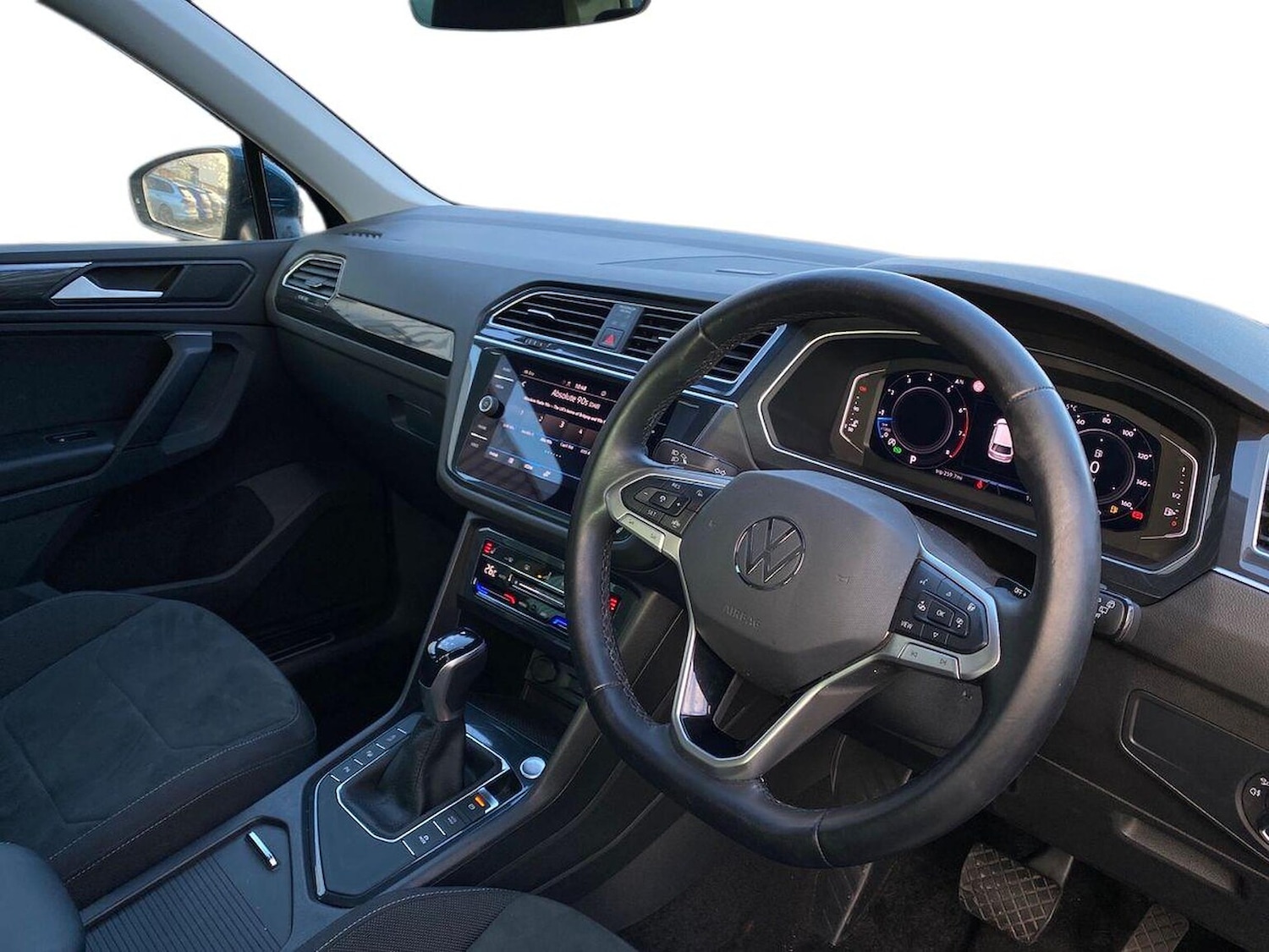 Used Volkswagen Tiguan 2020 for sale - 76735603: Photo 16