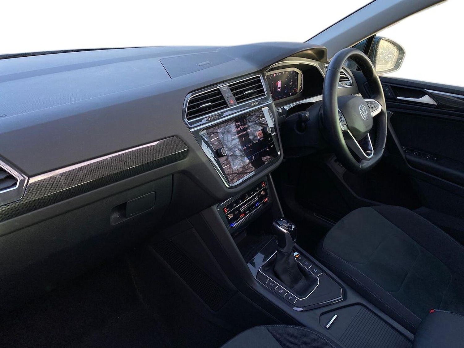 Used Volkswagen Tiguan 2020 for sale - 76735603: Photo 8