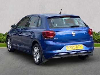 Used Volkswagen Polo 2019 for sale - 76207453: Photo 2