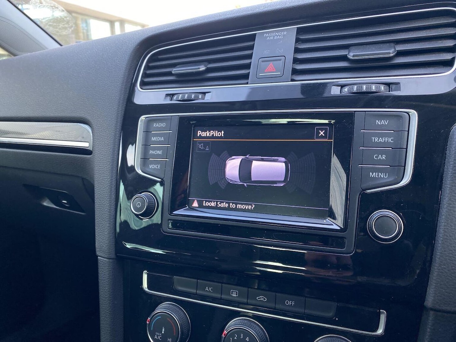 Used Volkswagen Golf 2015 for sale - 76383330: Photo 23