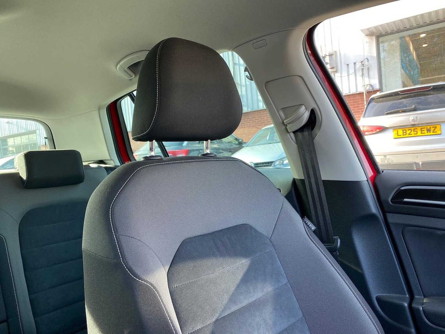 Used Volkswagen Golf 2015 for sale - 76383330: Photo 30