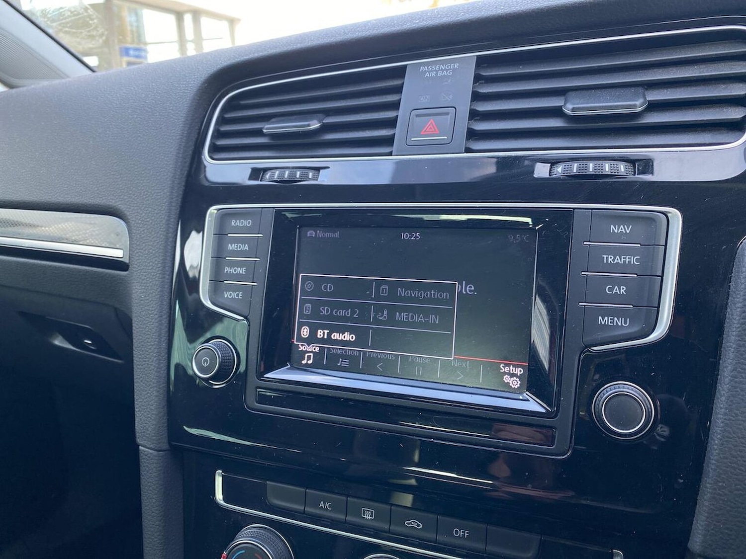 Used Volkswagen Golf 2015 for sale - 76383330: Photo 32