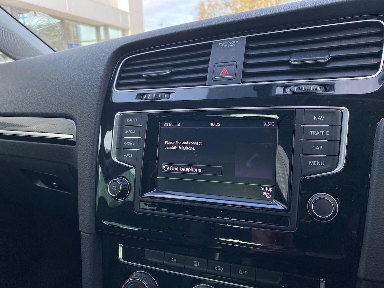 Used Volkswagen Golf 2015 for sale - 76383330: Photo 33