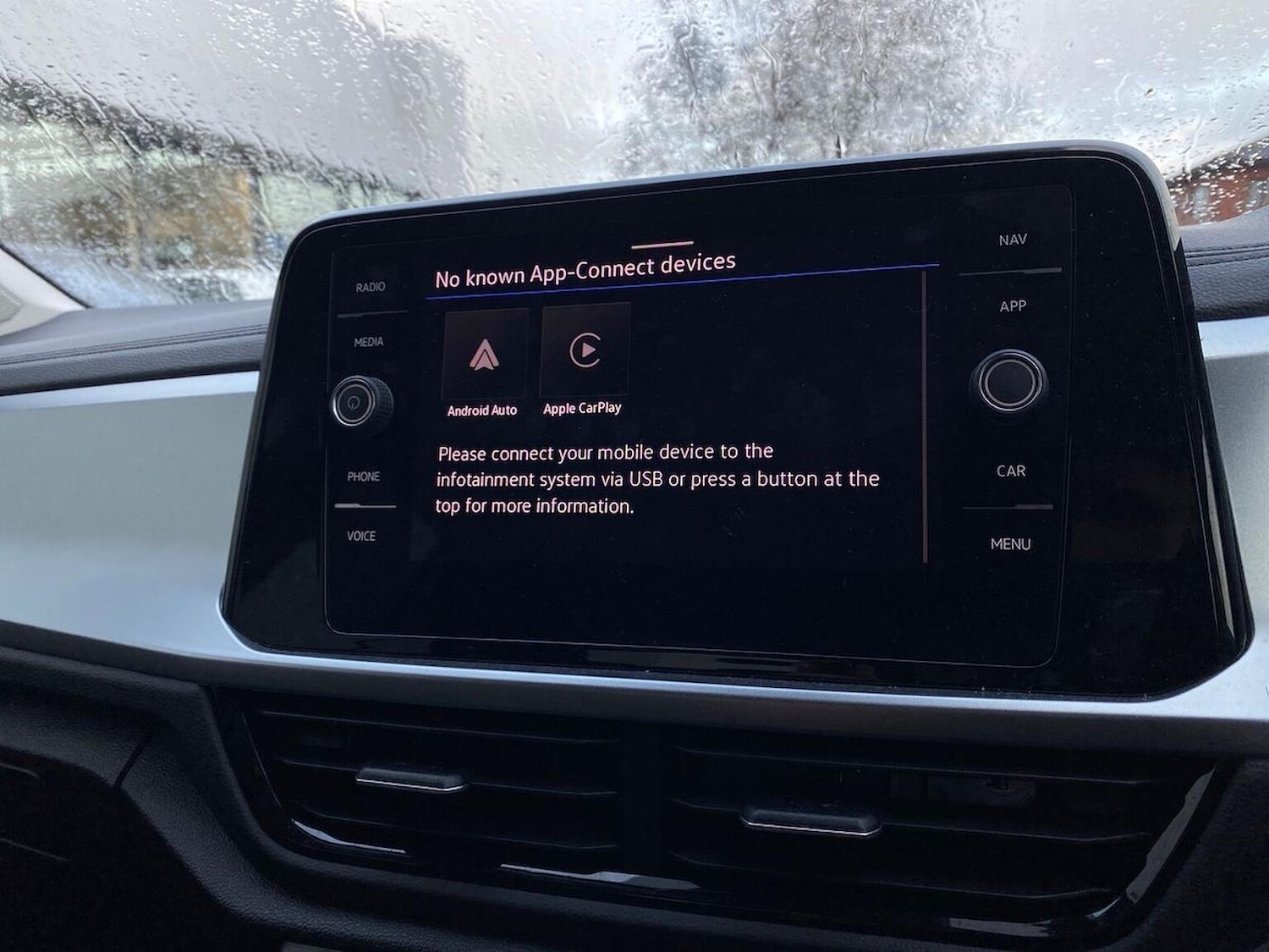 Used Volkswagen T-Roc 2025 for sale - 77069327: Photo 13