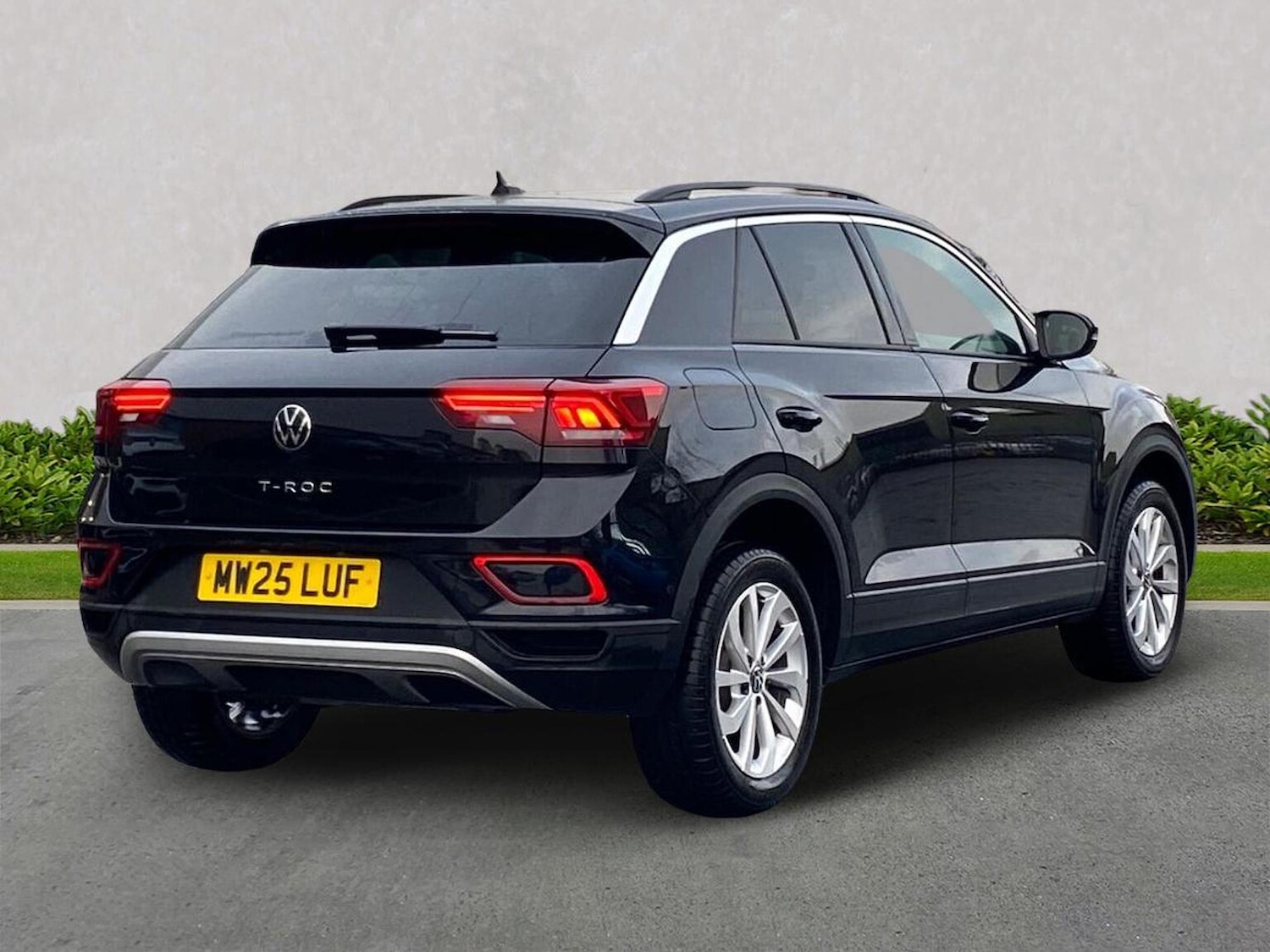 Used Volkswagen T-Roc 2025 for sale - 77069327: Photo 20