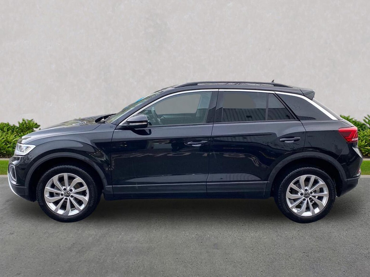 Used Volkswagen T-Roc 2025 for sale - 77069327: Photo 21