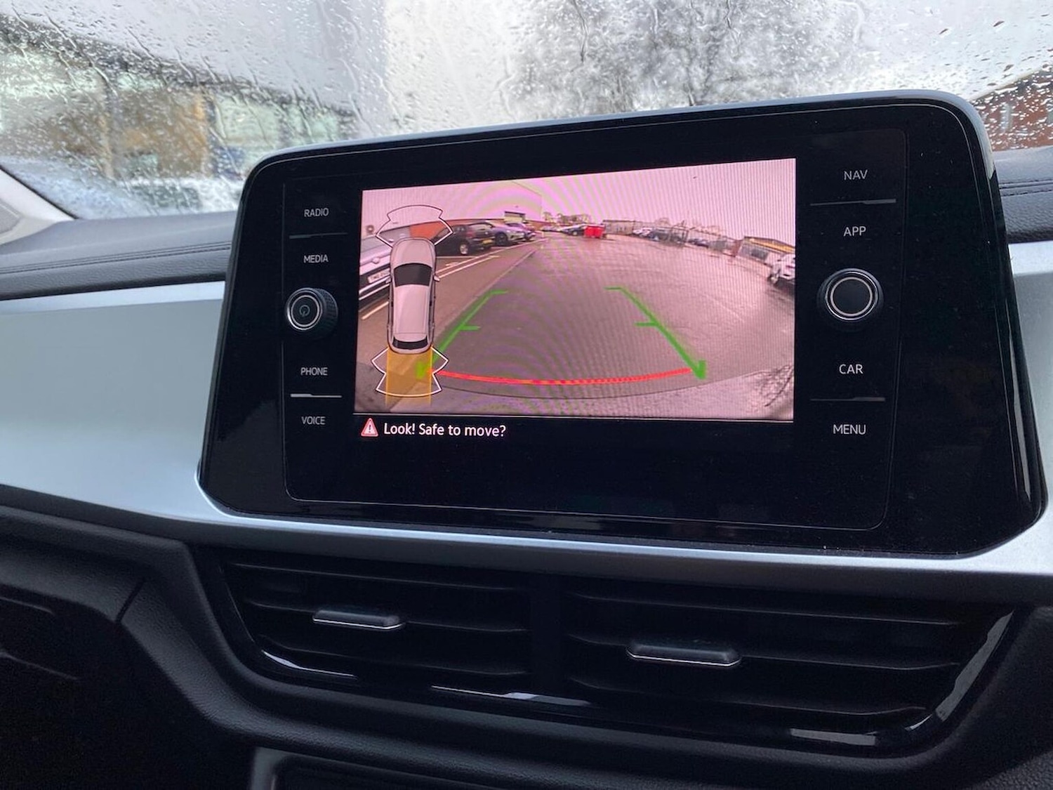 Used Volkswagen T-Roc 2025 for sale - 77069327: Photo 24