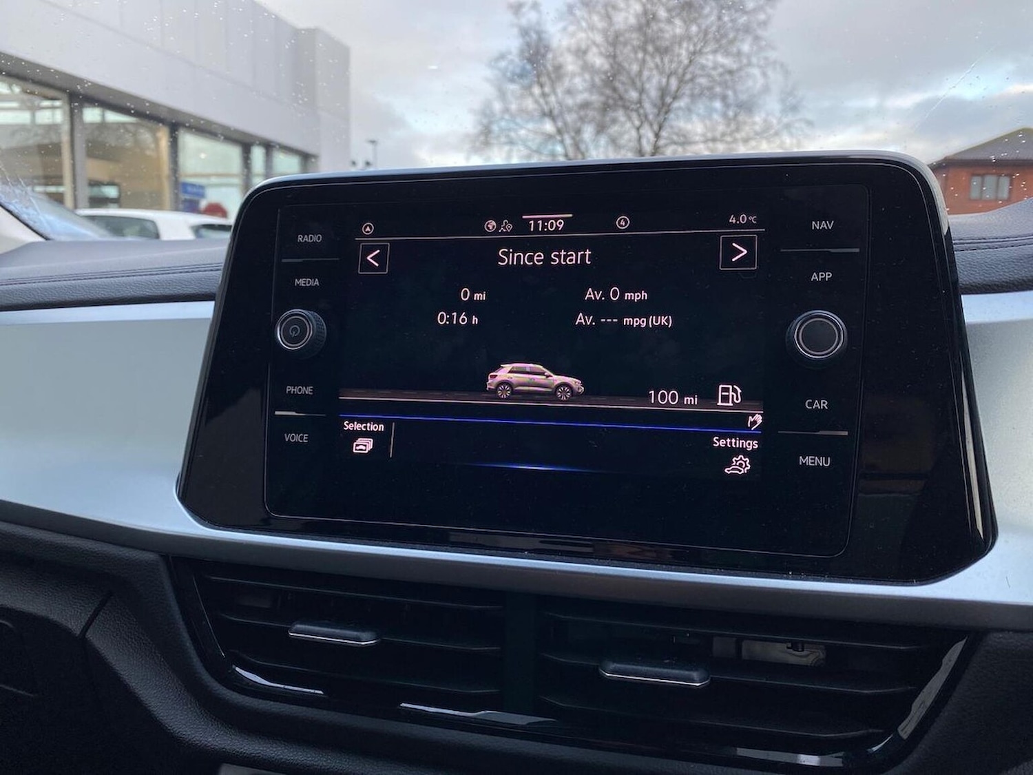 Used Volkswagen T-Roc 2025 for sale - 77069327: Photo 26