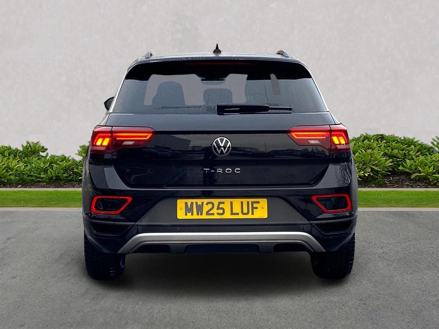 Used Volkswagen T-Roc 2025 for sale - 77069327: Photo 6