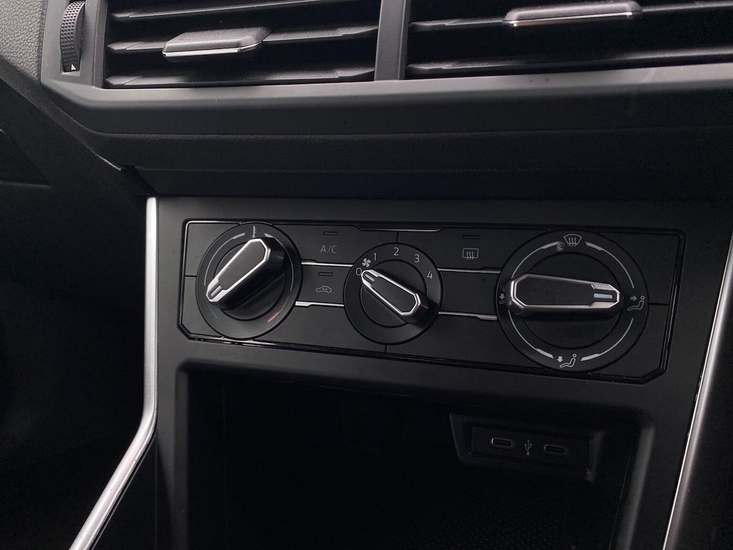 Used Volkswagen Polo 2024 for sale - 76532483: Photo 13