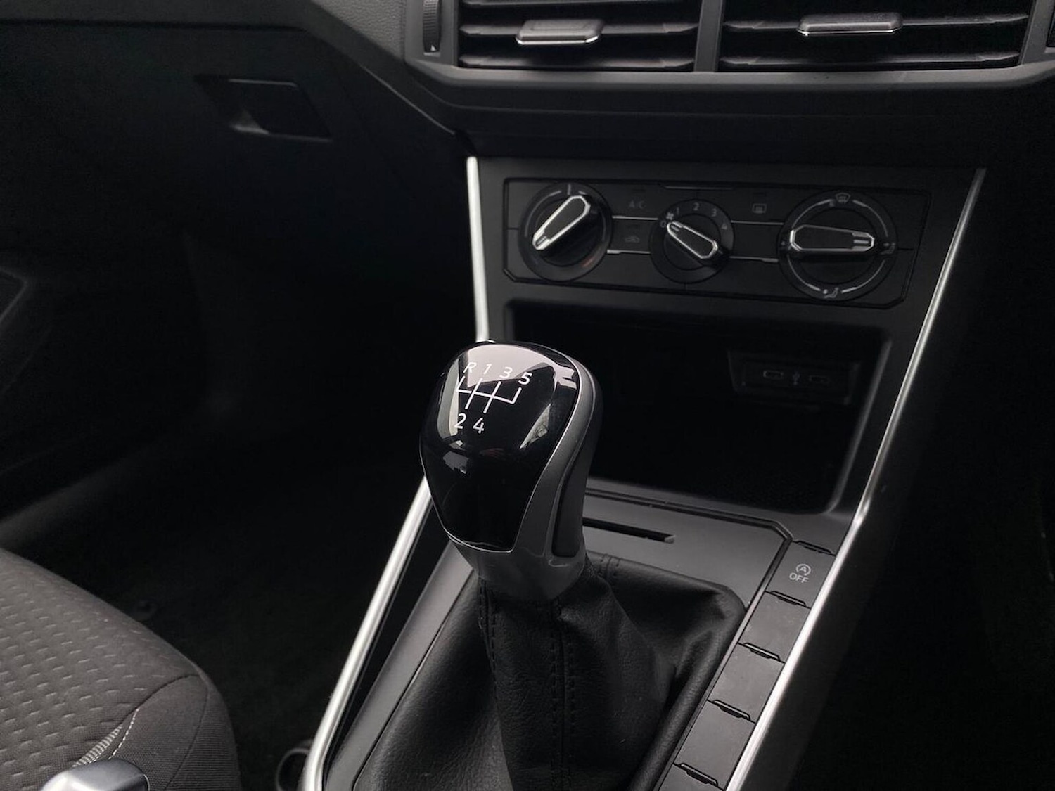 Used Volkswagen Polo 2024 for sale - 76532483: Photo 14