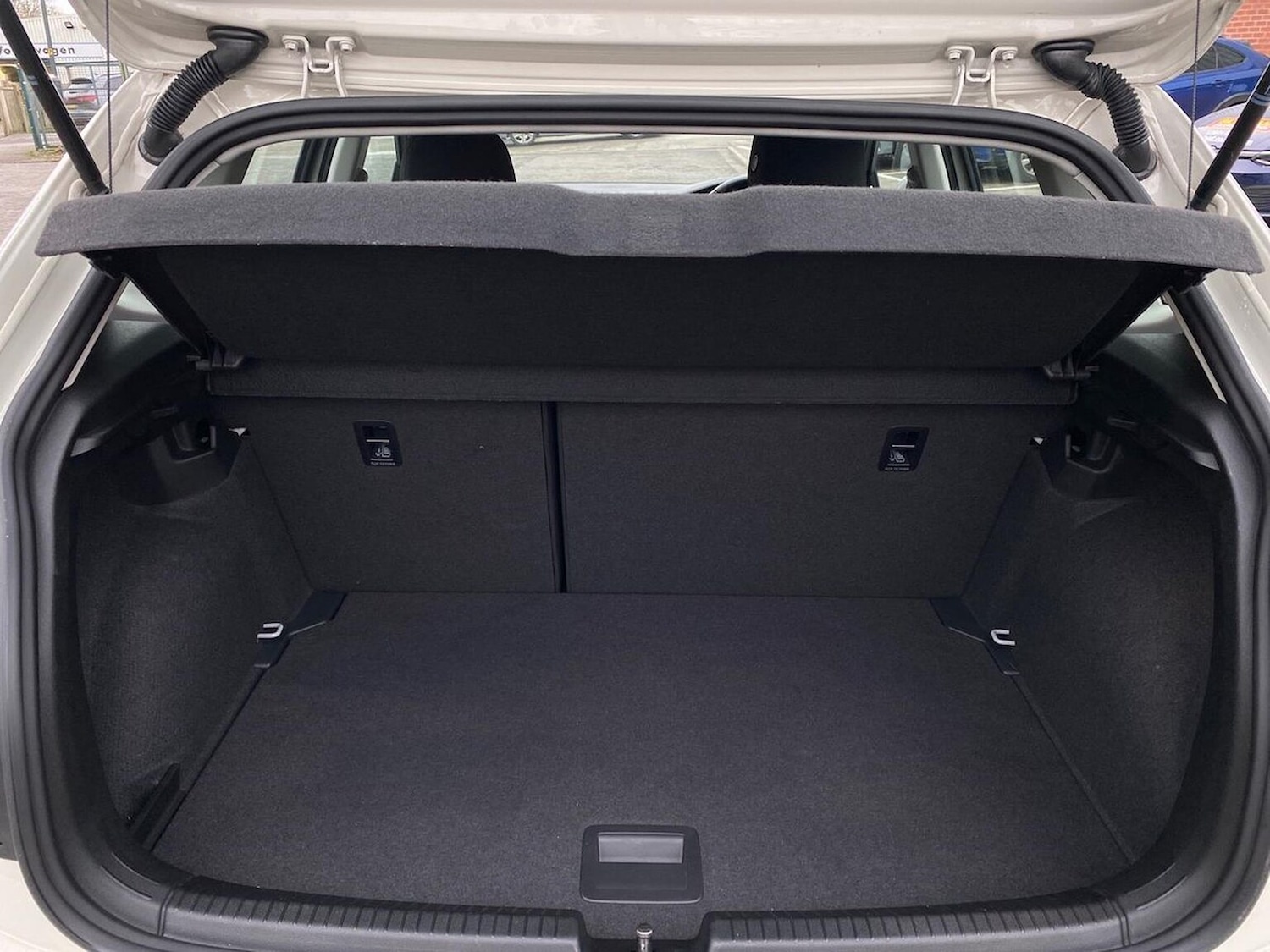 Used Volkswagen Polo 2024 for sale - 76532483: Photo 18