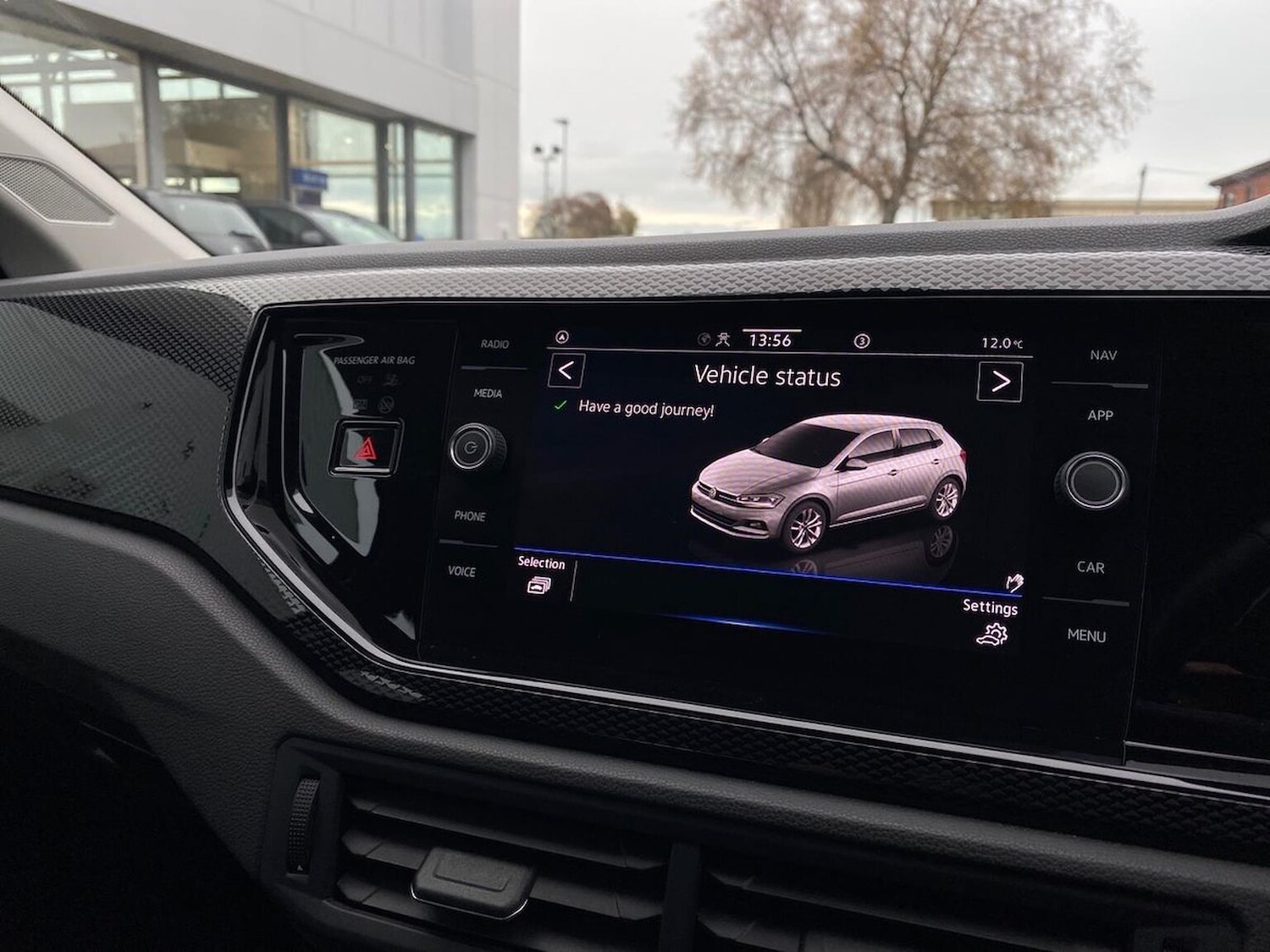 Used Volkswagen Polo 2024 for sale - 76532483: Photo 2