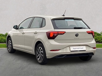 Used Volkswagen Polo 2024 for sale - 76532483: Photo