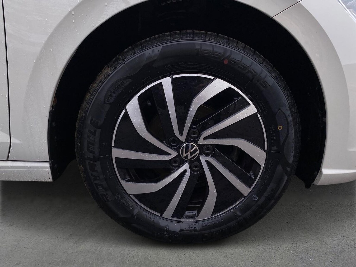 Used Volkswagen Polo 2024 for sale - 76532483: Photo 7